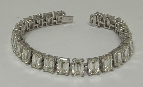 18K Gold & Diamond Bracelet (Dayton, NJ)