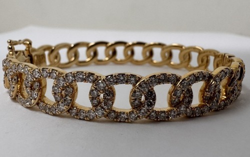 14K Gold & Diamond Bangle Baracelt (Dayton, NJ)
