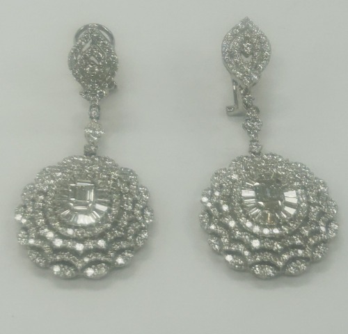 18K Gold Diamond Earrings (Dayton, NJ)