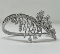 18K Gold Diamond Hindged Cuff Bracelet (Dayton, NJ)
