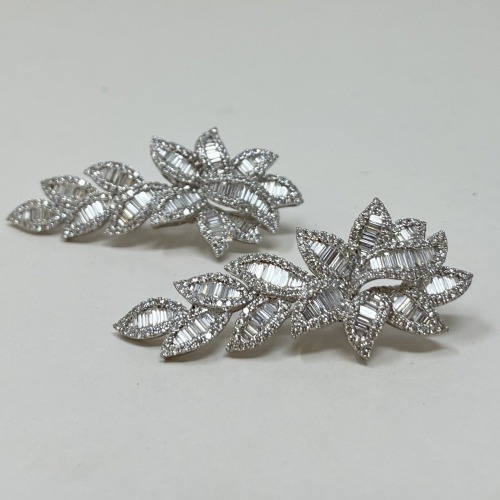 14K Gold Diamond Earrings (Dayton, NJ)