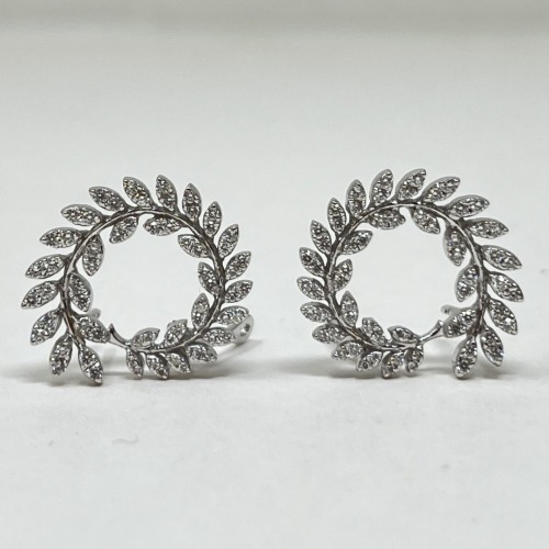 18K Gold Diamond Earrings (Dayton, NJ)