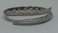 18K Gold Roberto Coin Diamond Hindged Bangle Bracelet (Dayton, NJ)