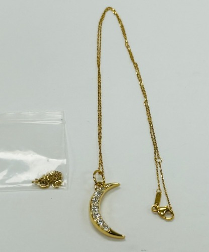 18K Gold Diamond Necklace (Dayton, NJ)