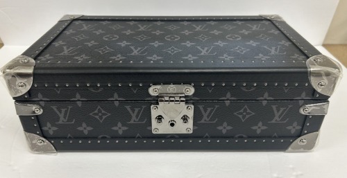 Louis Vuitton 8 Watch Case (Dayton, NJ)