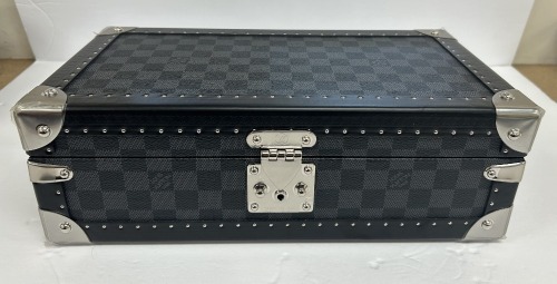 Louis Vuitton 8 Watch Case (Dayton, NJ)