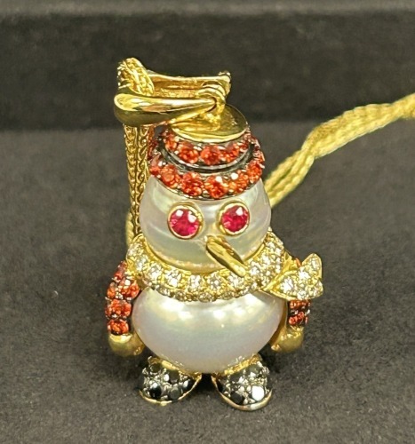 14K yellow gold pendant and chain (Dayton, NJ)