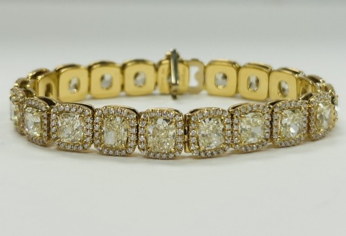 18K Gold Vanguard Diamond Bracelet (Dayton, NJ)