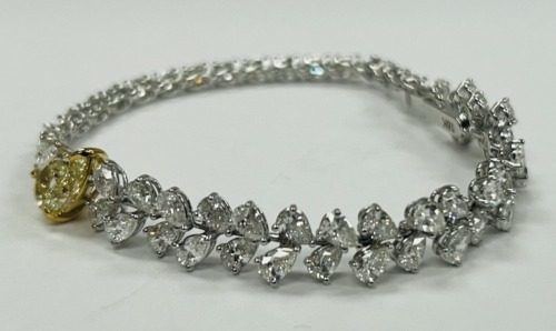 18K Gold Diamond Bracelet (Dayton, NJ)