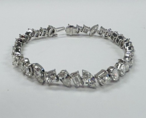 18K Gold Diamond Bracelet (Dayton, NJ)