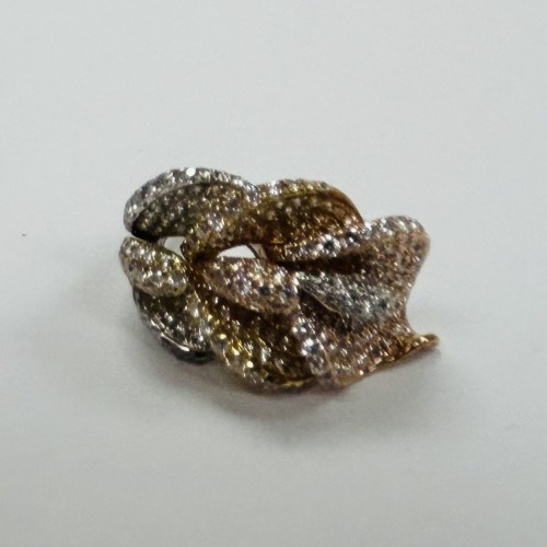 18K Gold Flower Desing Ring (Dayton, NJ)