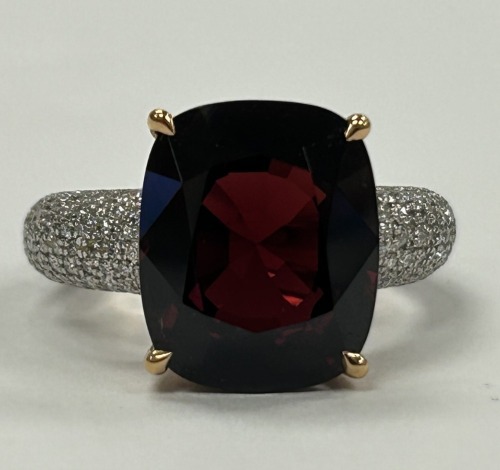 18K Gold, Garnet & Diamond Ring (Dayton, NJ)