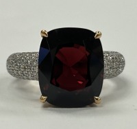 18K Gold, Garnet & Diamond Ring (Dayton, NJ)