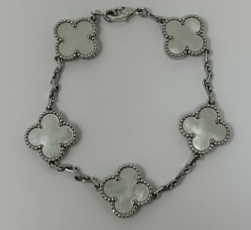 Van Cleef & Arpels 18K Gold & Pearl Bracelet (Dayton, NJ)