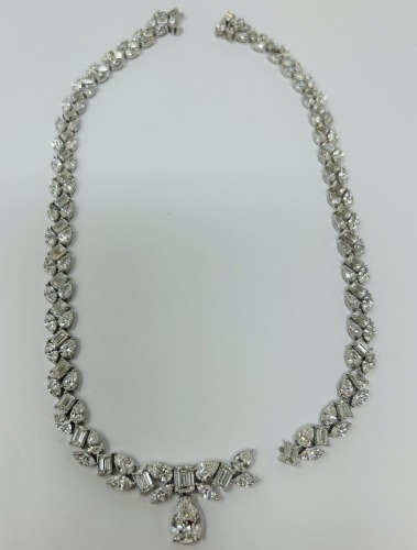18K Gold Diamond & Saphire Necklace (Dayton, NJ)