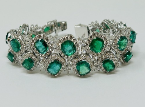 18K Gold Diamond & Emerald Bracelet (Dayton, NJ)