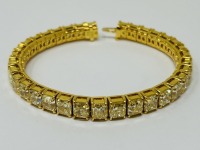 18K Gold & Diamond Bracelet (Dayton, NJ)