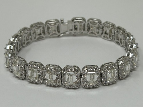 18K Gold & Diamond Bracelet (Dayton, NJ)