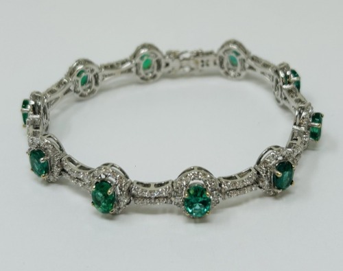 18K Gold Diamond & Emerald Bracelet (Dayton, NJ)