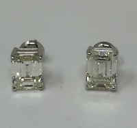 14k Gold & Diamond Earrings (Dayton, NJ)
