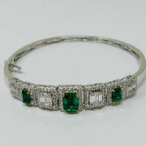18K Gold Diamond & Emerald Bracelet (Dayton, NJ)