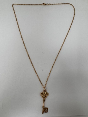 James Avery 14K Gold Pendent (Dayton, NJ)