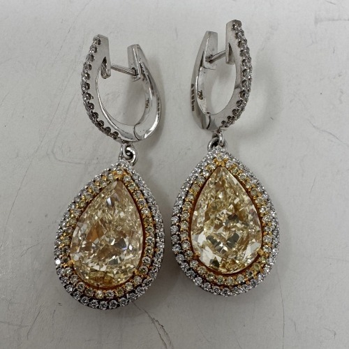 18K Gold & Diamond Dangle Earrings (Dayton, NJ)