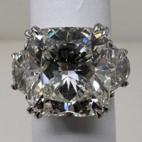 18KW Gold & Diamond Ring (Dayton, NJ)
