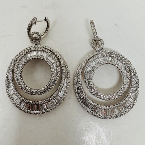 18KW Gold & Diamond Hoop Earrings (Dayton, NJ)