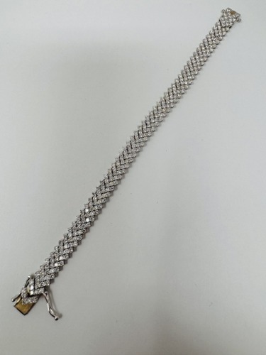 18KW Gold & Diamond Bracelet (Dayton, NJ)