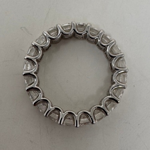 18KW Gold & Diamond Eternity Band Ring (Dayton, NJ)