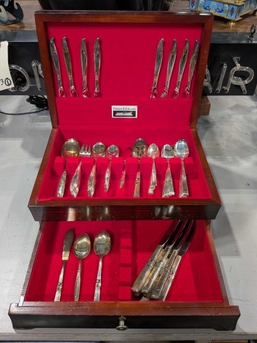Holmes & Edward & Community Flatware