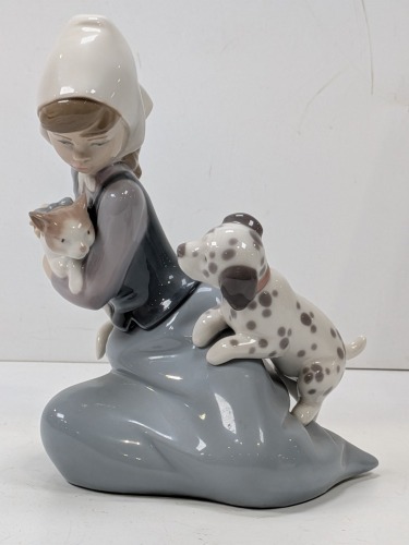 Lladro Figurine