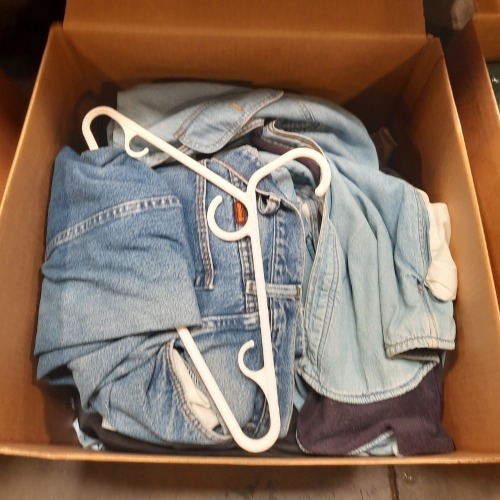 (5) Ctns of Clothes