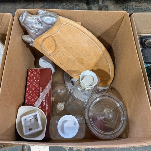 (9) Ctns of Household Items