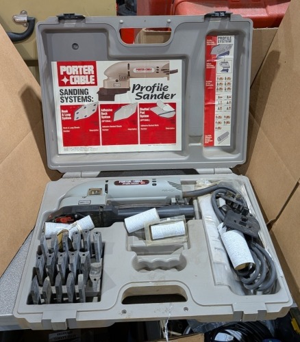 Porter Cable Sander w/ Case