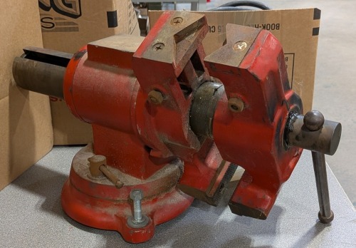 Bench Vise