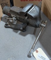 Bench Vise