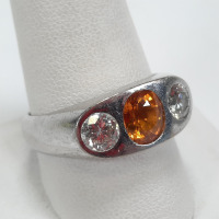 18K Gold Ring w/ Orange Center Stone & (2) Clear Stones