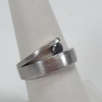 18KP Gold Ring w/ Green Stone