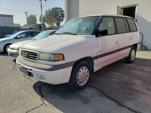 1996 Mazda MPV
