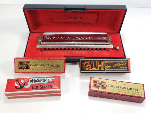 (5) Harmonicas