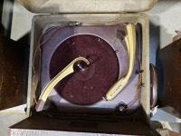 Tri-O-Matic Turntable & Speakers