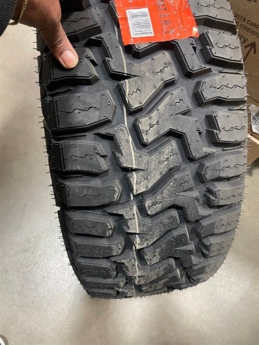 Truck Tires (EXPORT ONLY) (Corona, CA)