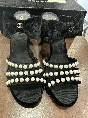 Chanel Sandals (Dayton, NJ)