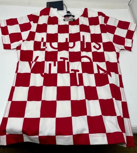 Louis Vuitton T-Shirt (Dayton, NJ)