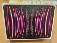 Apple iPad (Riverside, CA)