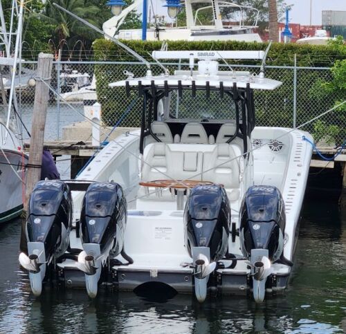 2020 40' Freeman 42 LR Catamaran (Miami, FL) - 2024180190002101-001-0000