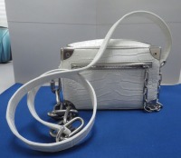 Louis Vuitton Cross Body (Riverside, CA)