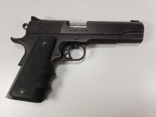 Kimber Classic Custom 1911 Pistol